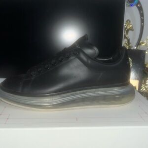 I’m selling  black Alexander Mcqueens